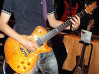 Frank Hartung Embrace Chamber - TOKYO GUITAR SHOW